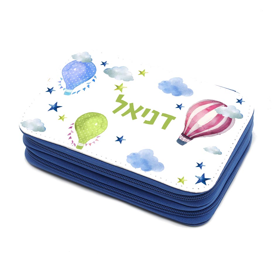 קלמר עם ציוד עננים קלמר עם ציוד עננים