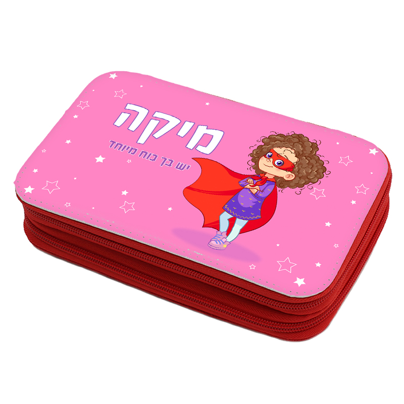 קלמר עם ציוד ילדה כוח על קלמר עם ציוד ילדה כוח על